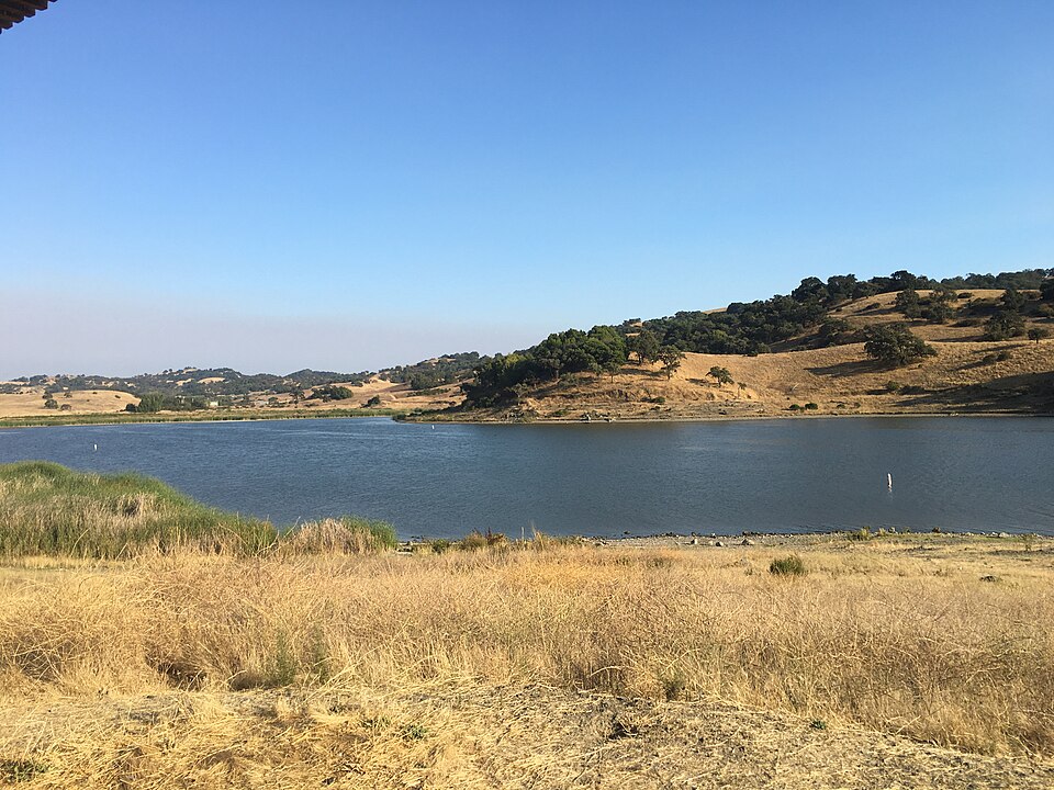 File:Calero Reservoir 2 2016-08-15.jpg
