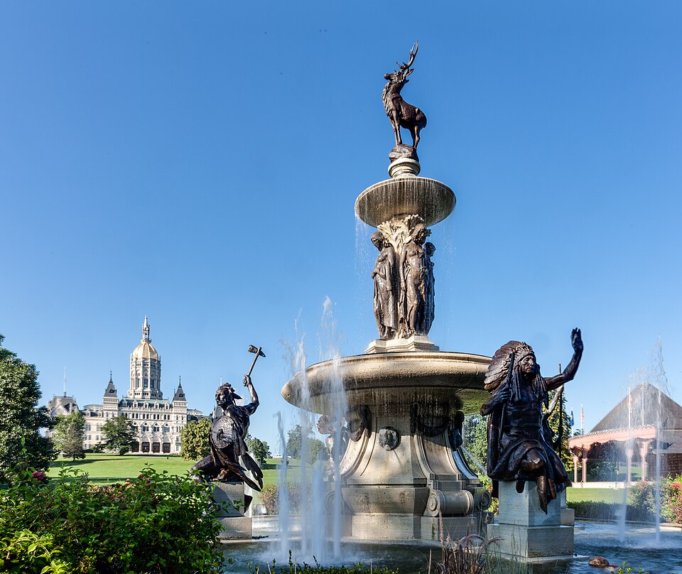 File:Corning Fountain, Bushnell Park, Hartford CT.jpg
