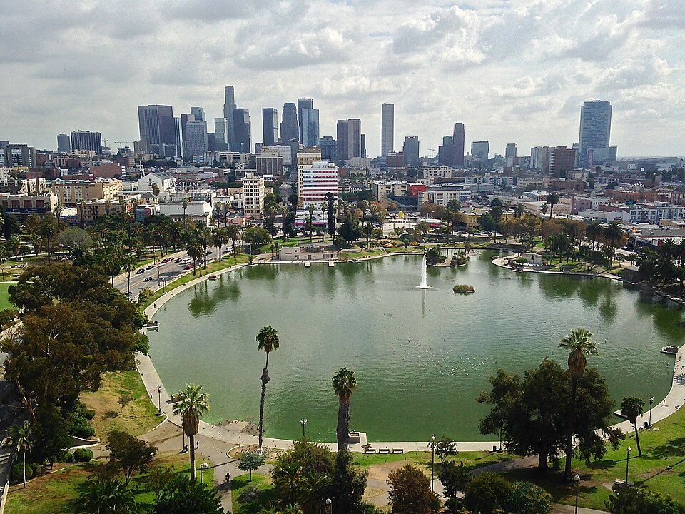 File:MacArthur Park, Los Angeles, CA, USA - panoramio (1).jpg