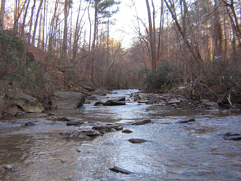 File:Nancy Creek by Murphey Candler Park.JPG