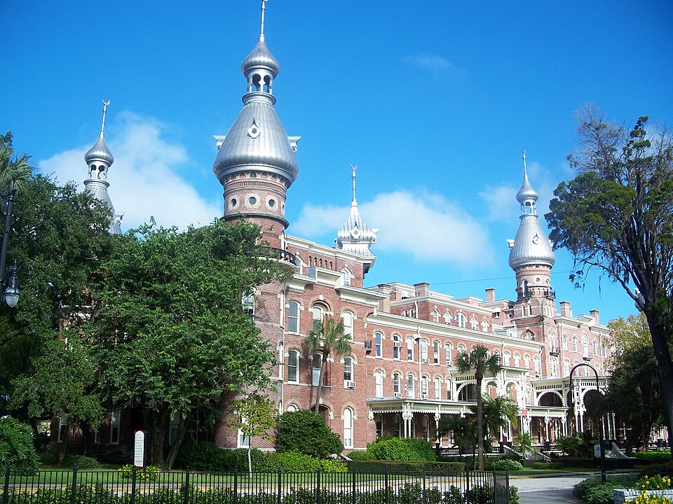 File:Old Tampa Bay Hotel.jpg