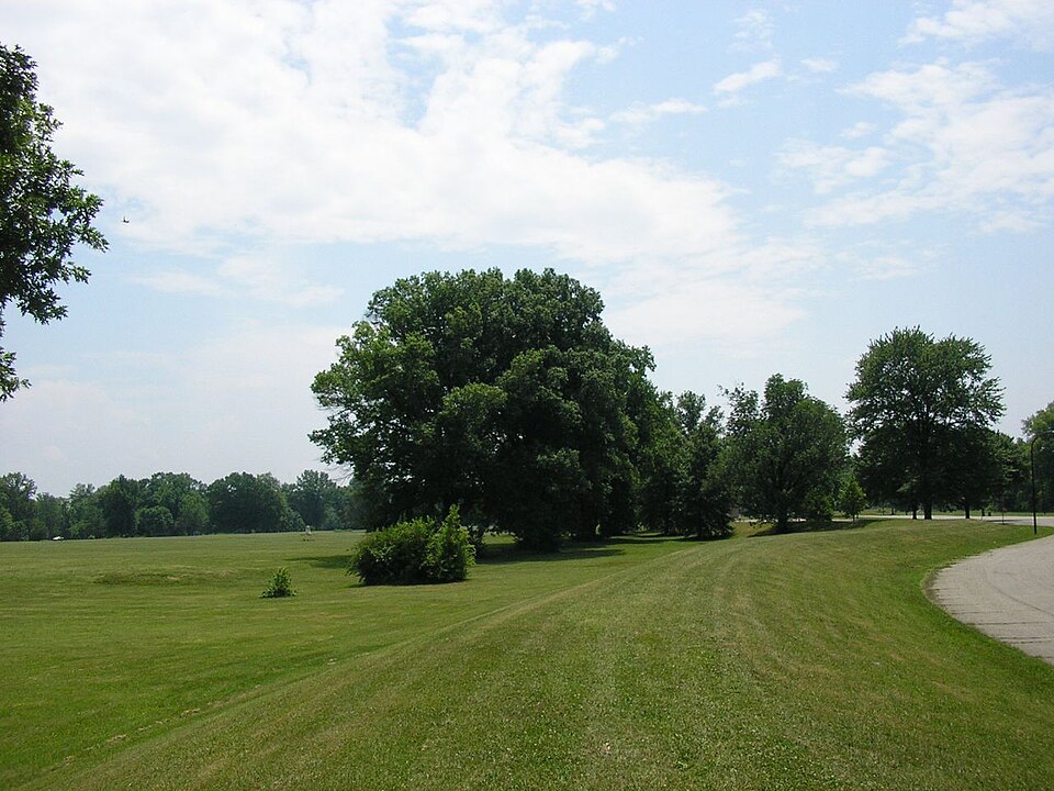 File:Shawnee great lawn.jpg