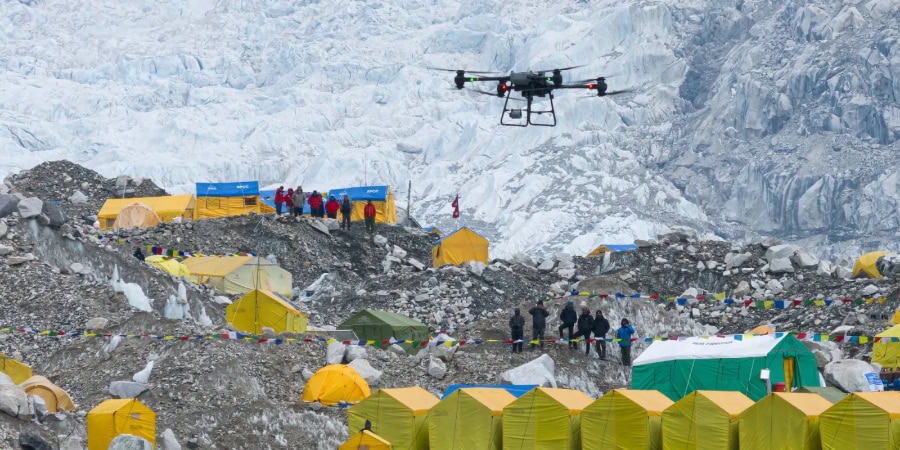 drones-mt-everest-flycart